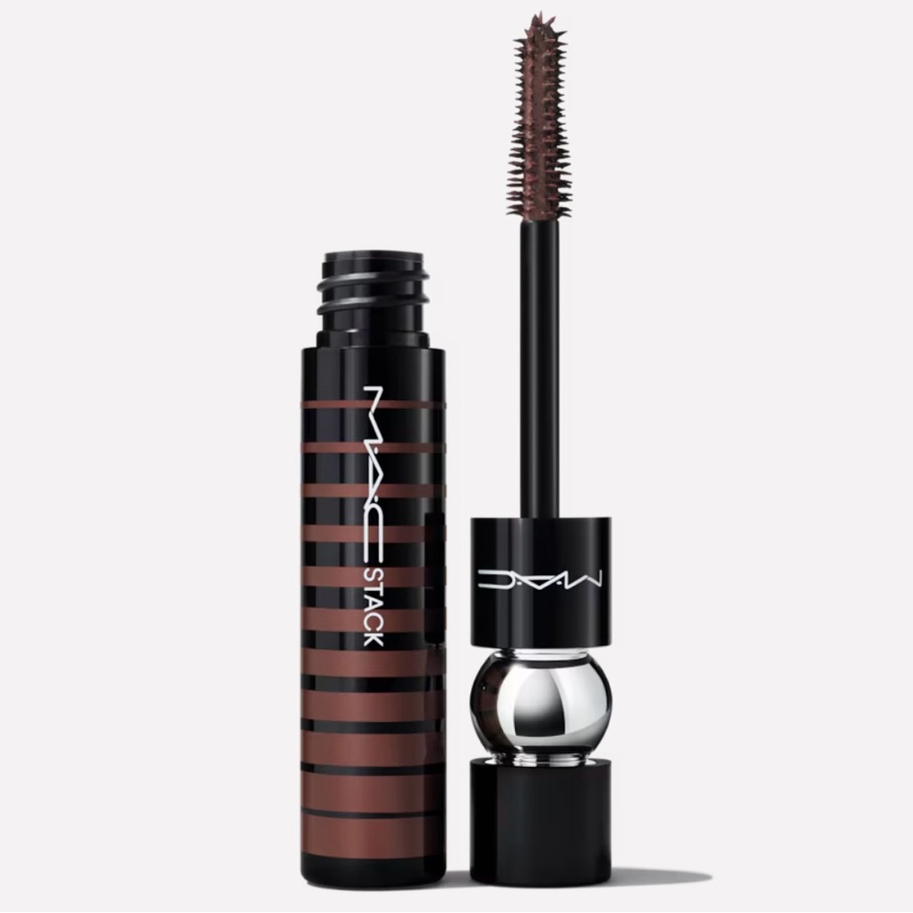 MAC Stack Mascara in Chestnut Stack (BROWN)